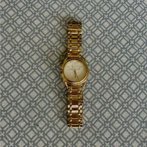 The Miller Bracelet, 32mm x 42mm
TORY BURCH Tory Burch Miller bracelet in gold steel - Gold - Women|78420720 main image 4